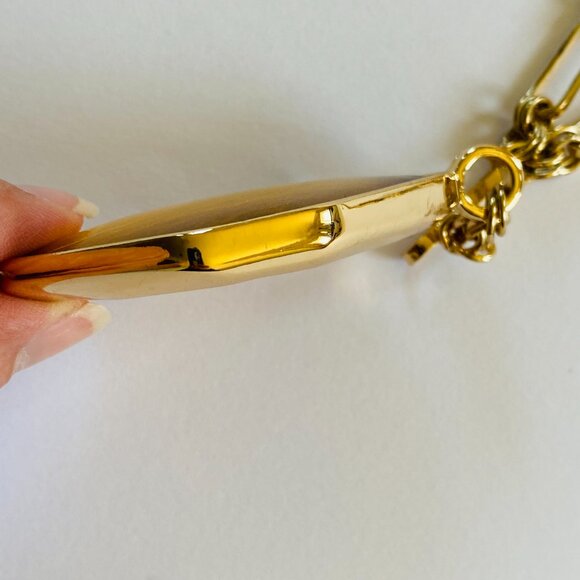 Chico's Gold Tone Large Pendant Statement Necklace Rolo Chain 18 inches - Picture 4 of 10